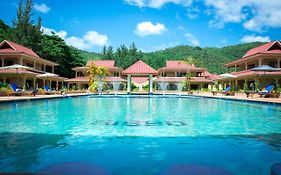 Oasis Hotel Restaurant & Spa