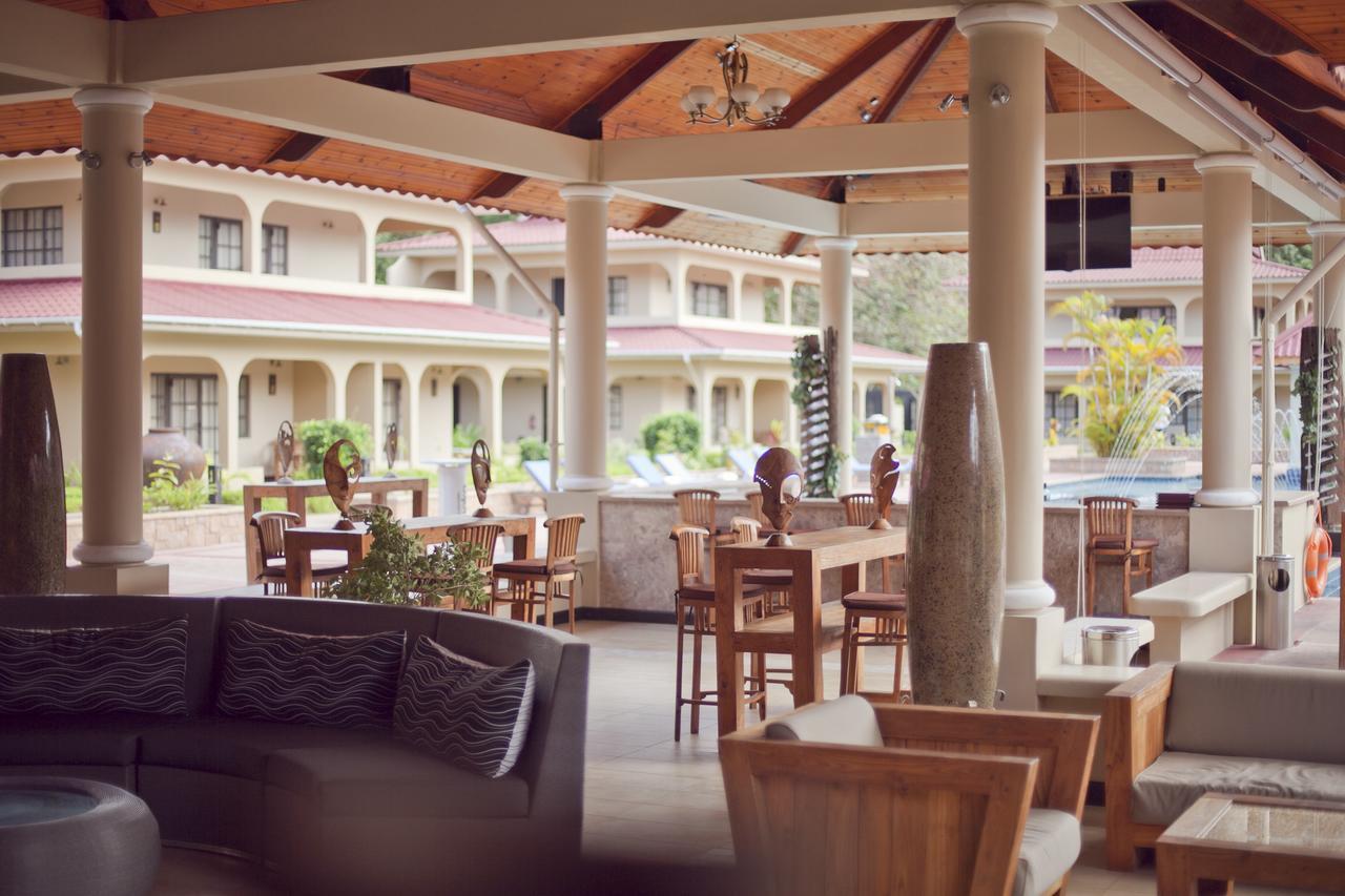 Oasis Hotel Restaurant & Spa Гранд-Анс Экстерьер фото