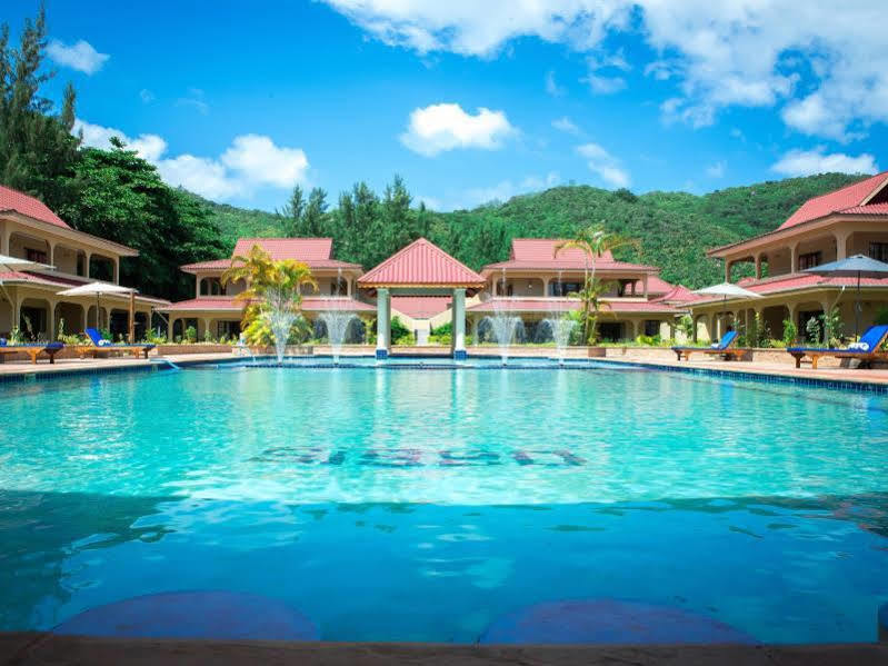 Oasis Hotel Restaurant & Spa Гранд-Анс Экстерьер фото